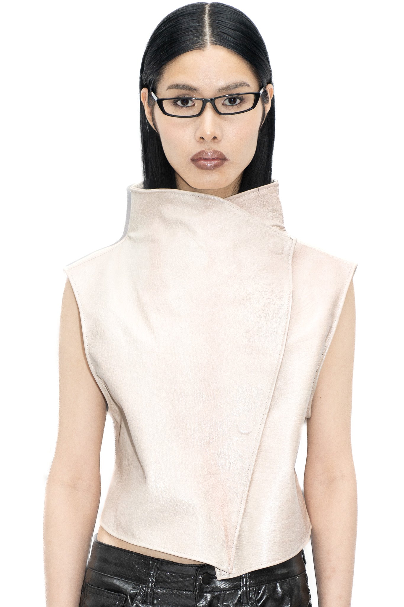 SNAPPY LEATHER VEST – RUBY HUNG