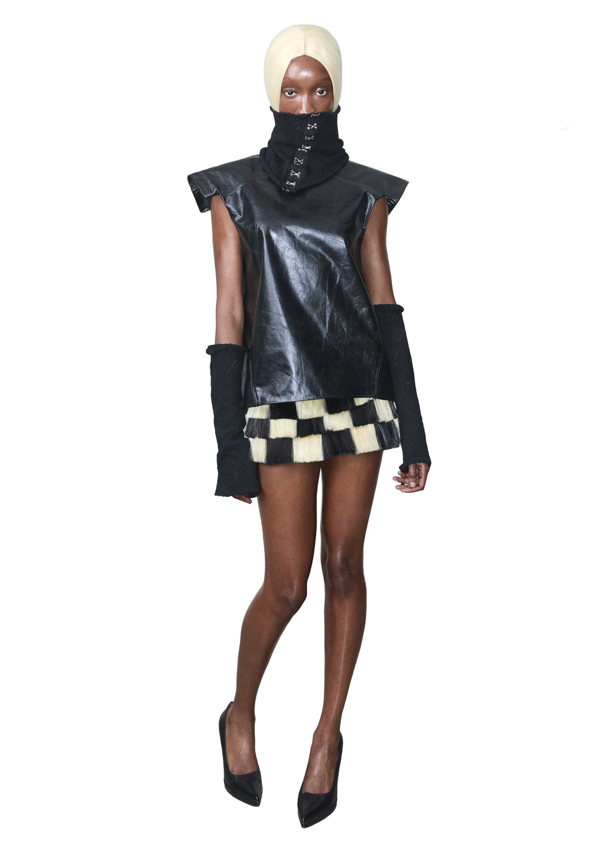 DEWY BLACK LEATHER VEST