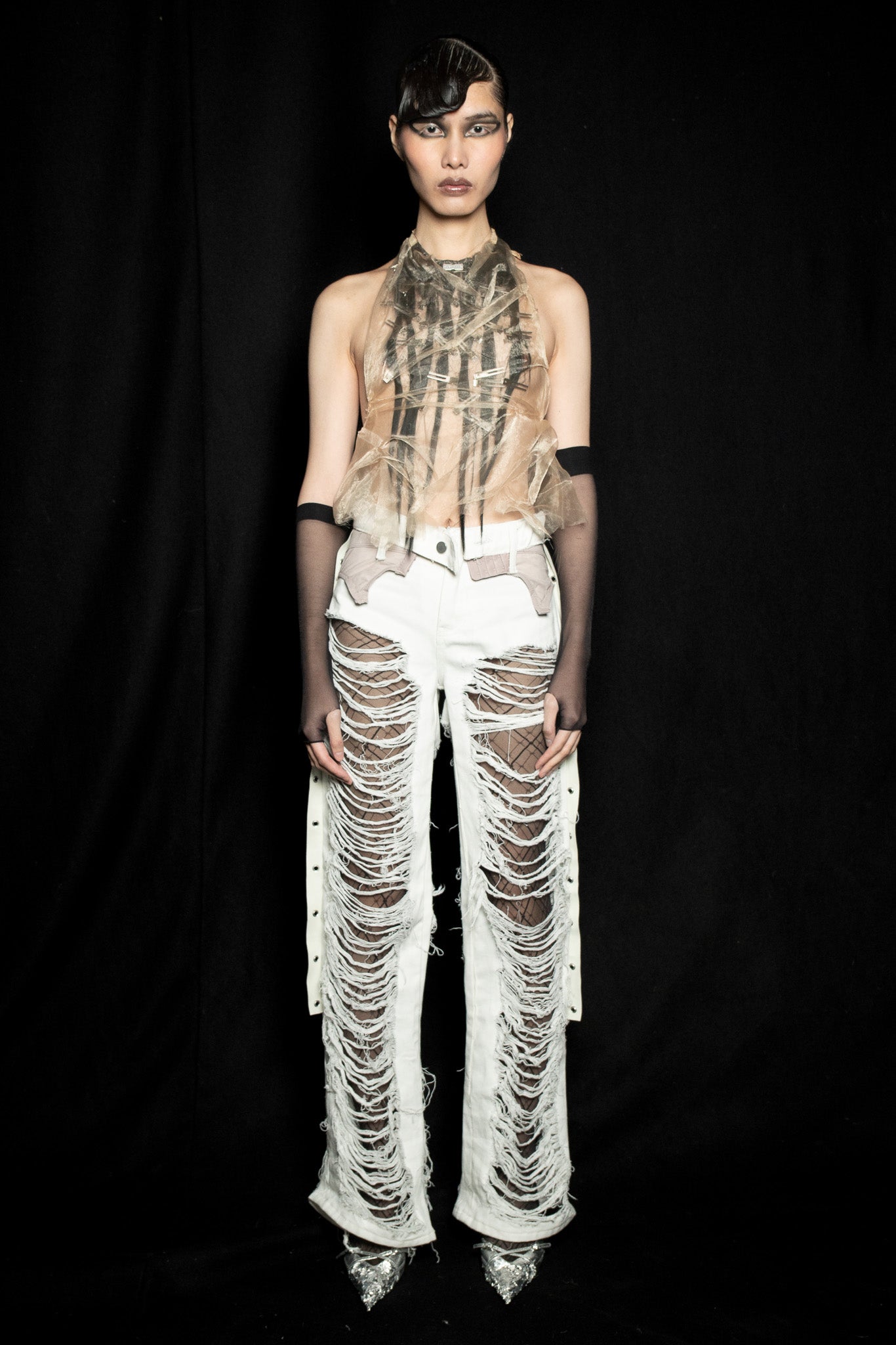 WHORE-MOAN RIPPED JEANS