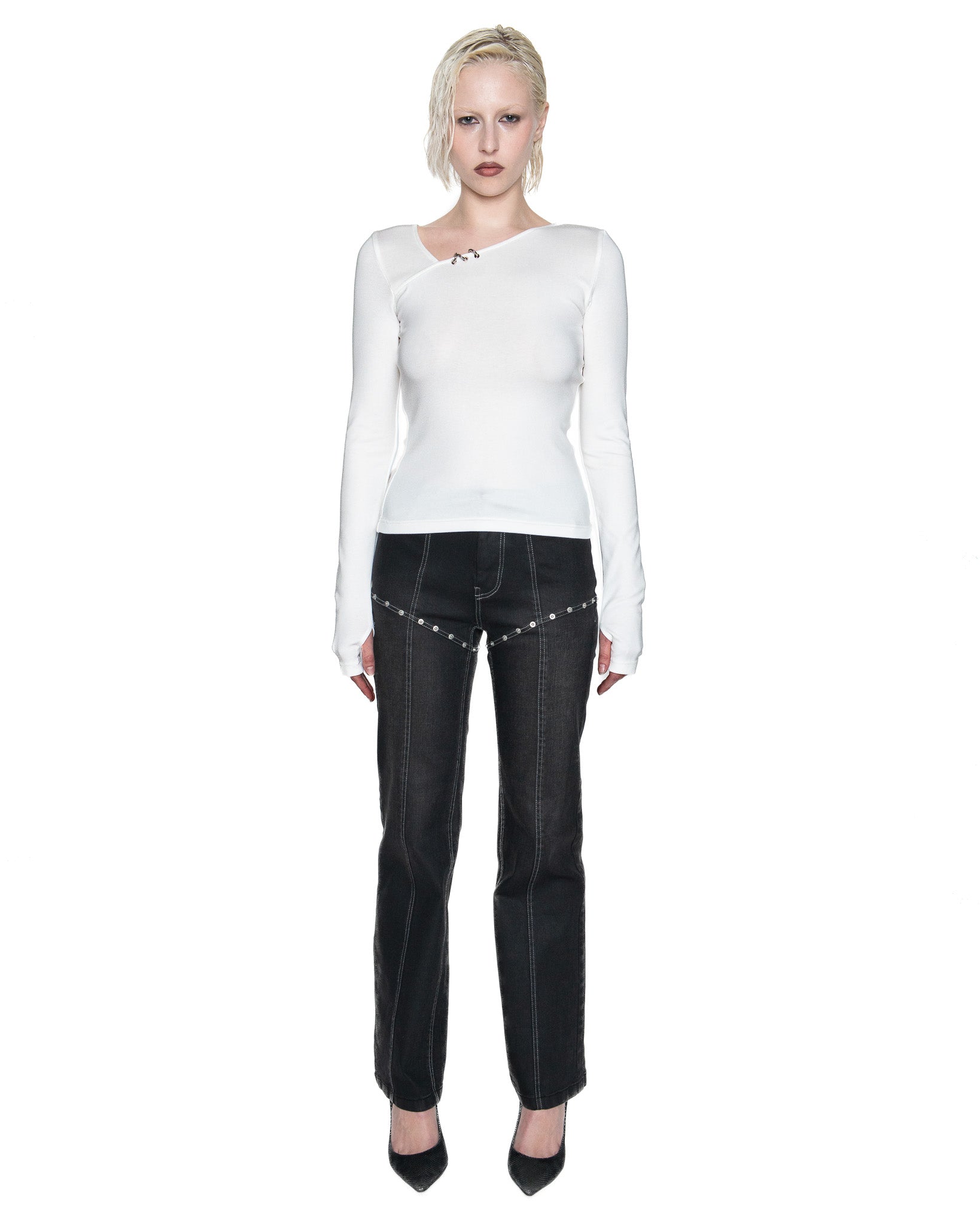CONTOUR STUDDED JEANS